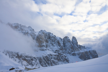 卡普伦，kitzsteinhorn 冰川的滑雪胜地。奥地利