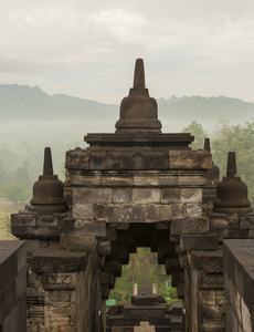 在 sunrise.indonesia 的婆罗浮屠佛塔