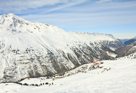 卡普伦，kitzsteinhorn 冰川的滑雪胜地。奥地利