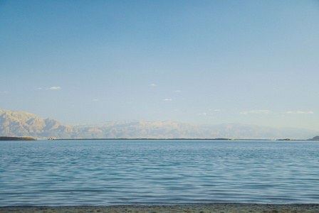 纯死海的风景