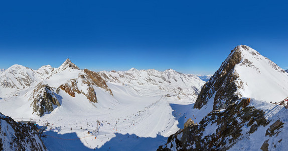 高山滑雪度假村奥地利因斯布鲁克