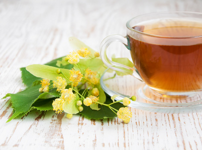 喝杯茶和林登的花朵