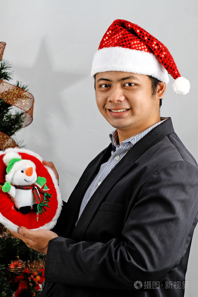 印尼男子庆祝圣诞节