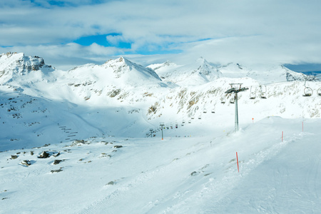 早上冬季滑雪度假村 molltaler gletscher 奥地利。所有的 peo