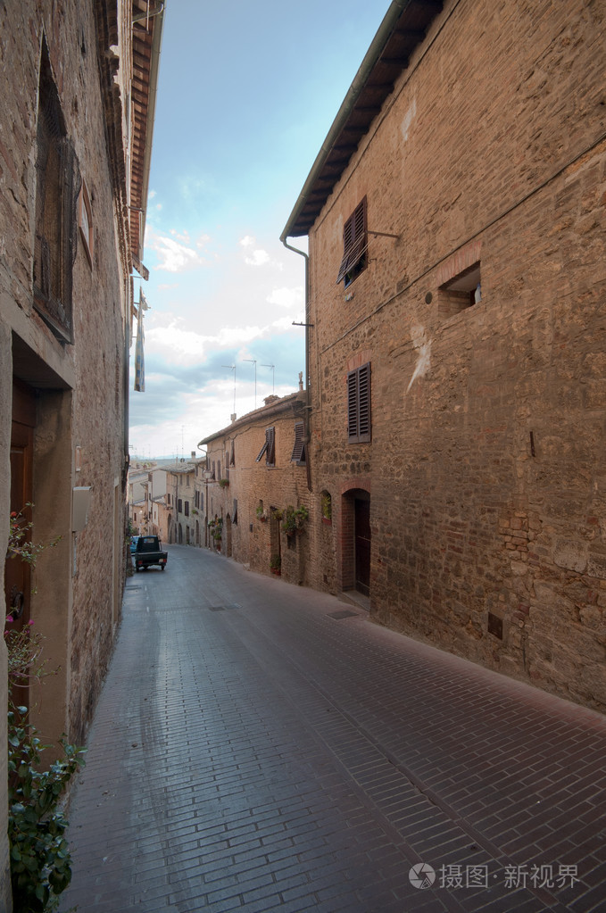 旧城的静谧的街道jpg