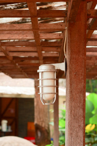老式木制灯笼