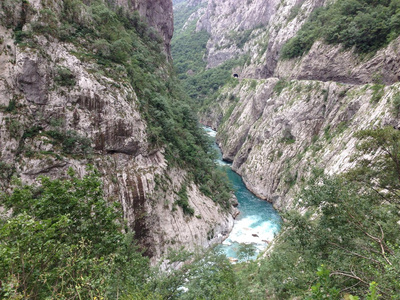 黑山大峡谷图片