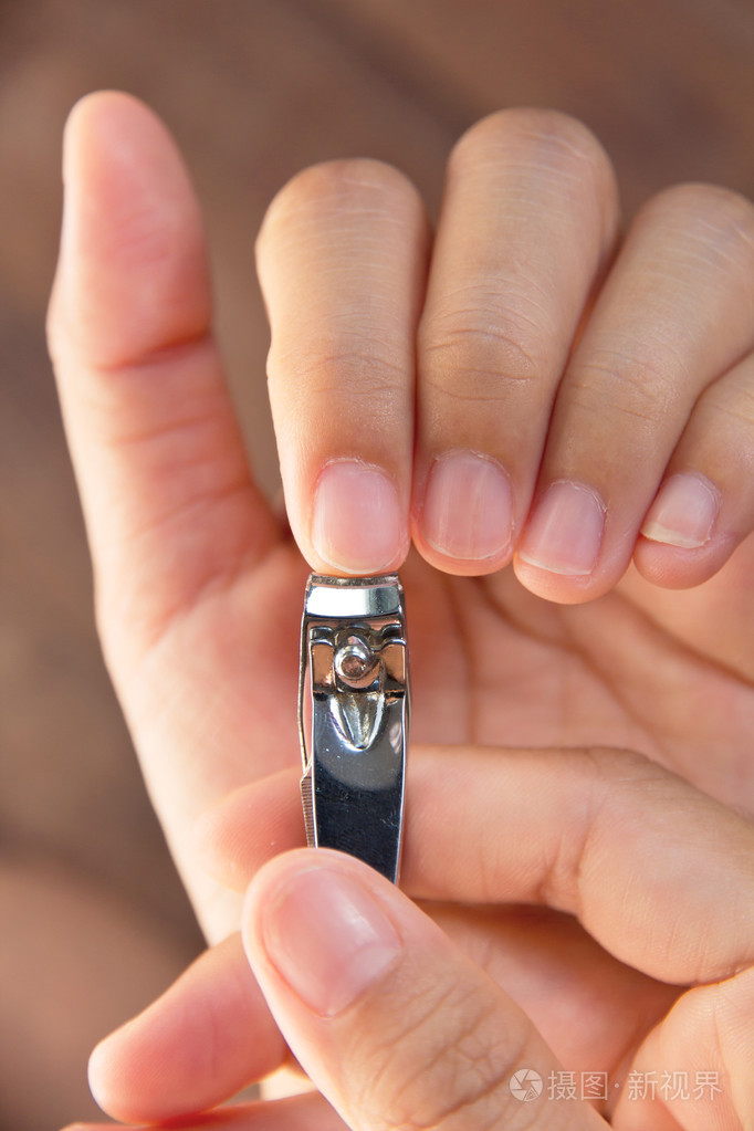 手用指甲剪指甲