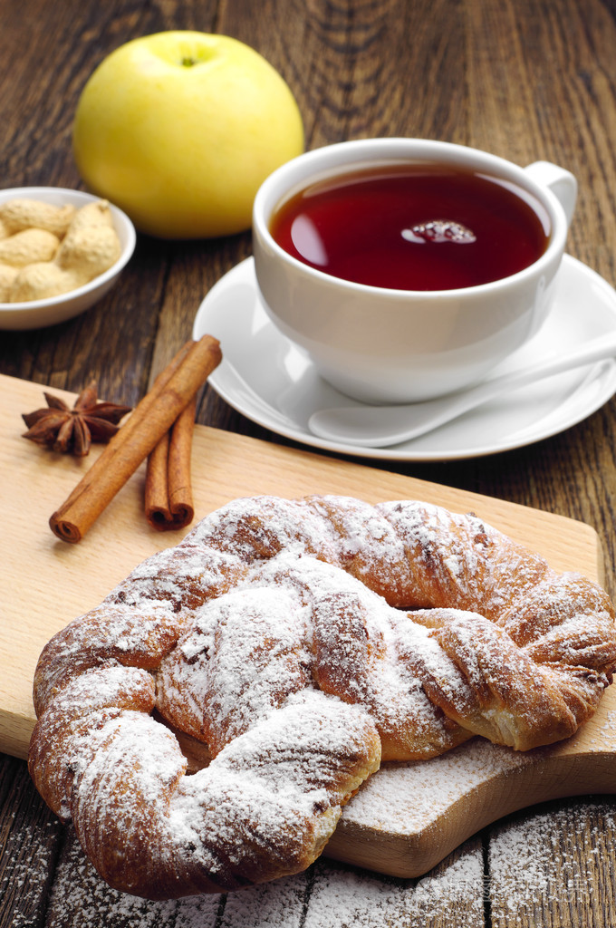 辫状小面包和喝杯茶