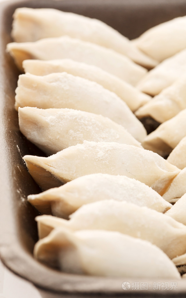速冻的饺子