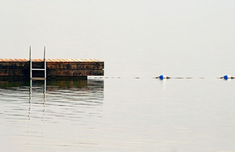 游泳停靠湖