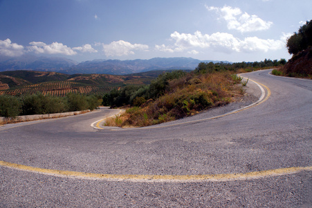 在山的路