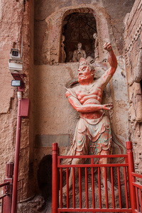 七座寺庙天水麦积山山君雕像