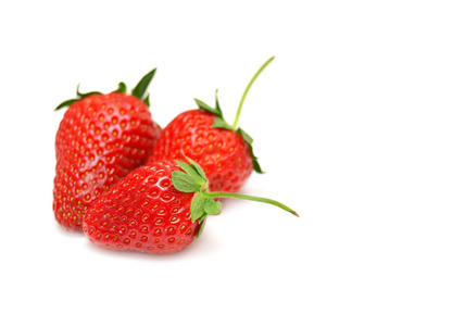 在白色背景上的草莓
