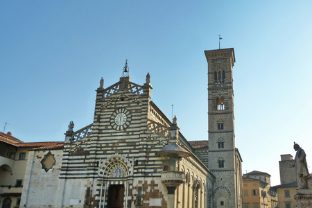 广场 del duomo，普拉托，意大利的托斯卡纳，