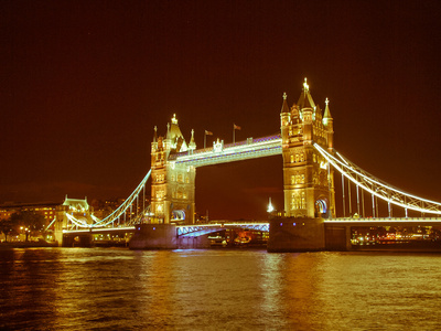 复古看塔桥伦敦图片