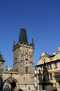 在布拉格的 mala 老城桥塔