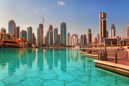 10 日迪拜的现代摩天大楼
