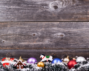 与各种多彩装饰木制圣诞背景