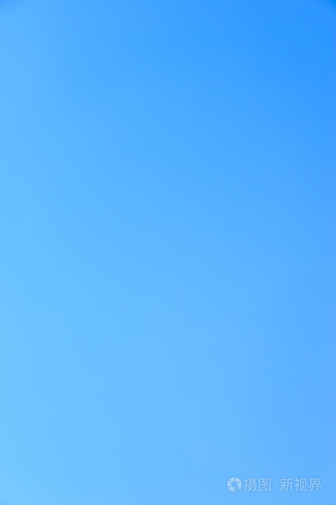 蓝色的天空背景