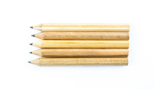 孤立在白色背景上的木制铅笔