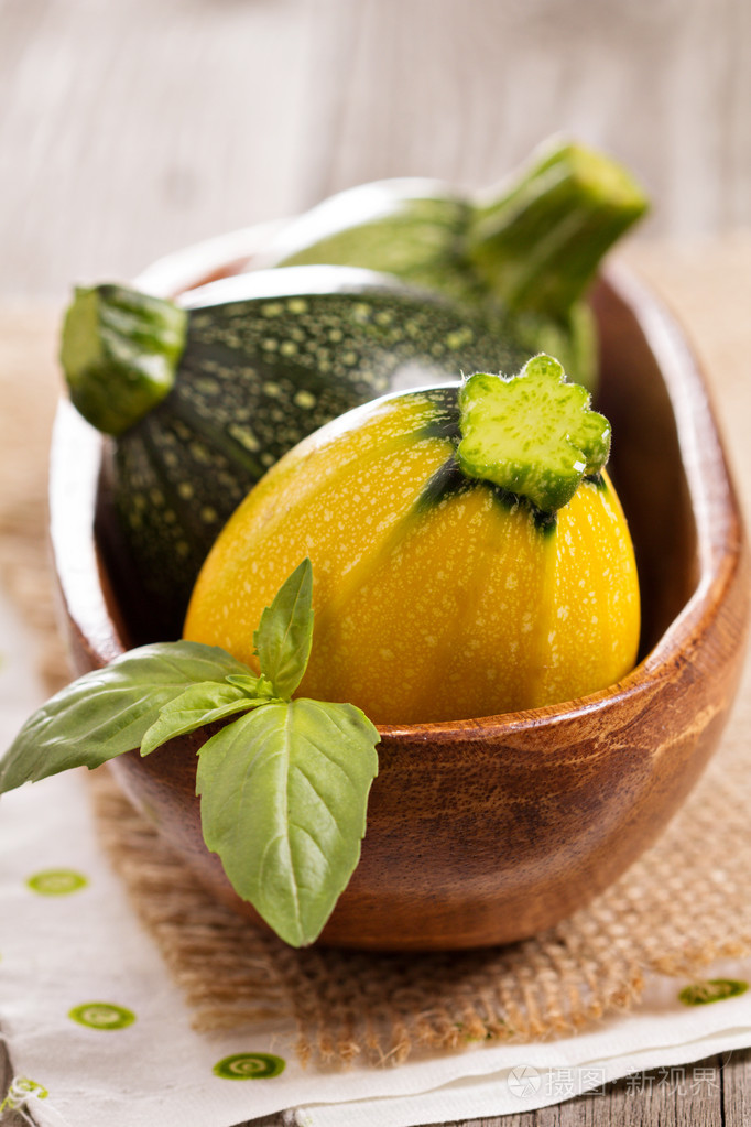 各种各样的圆形南瓜