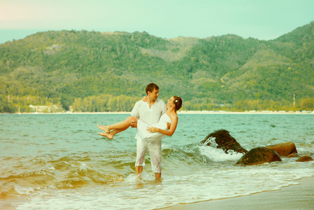 instagram 彩色复古夫妇上海滩肖像