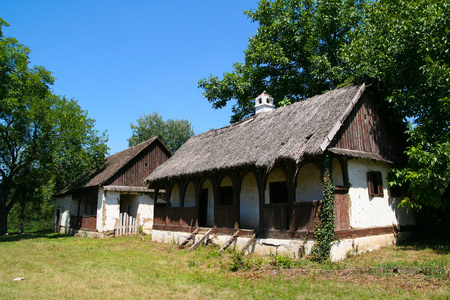民族村庄的房子里在塞尔维亚