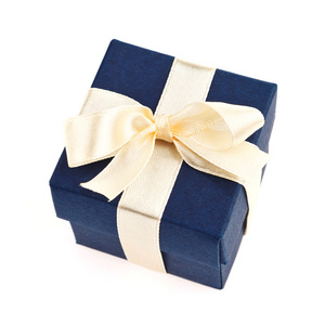 单一的暗蓝色礼品盒
