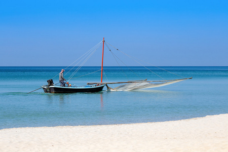 在海上捕鱼捕鱼船在海上,泰国照片