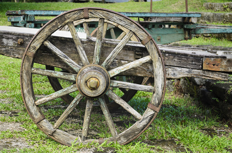 老式木制车轮