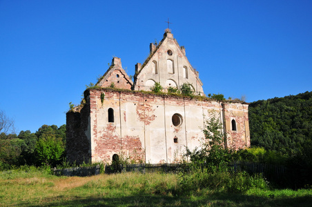 古老的教堂的废墟