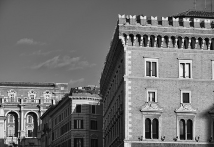 在威尼斯广场附近的旧楼