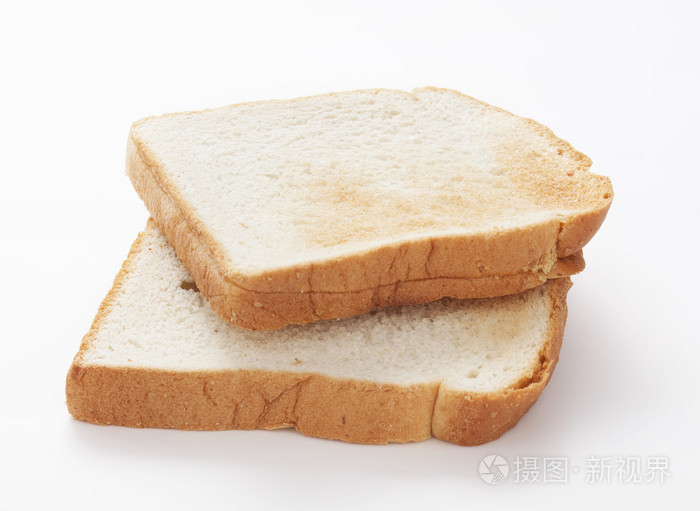 两片吐司面包上白
