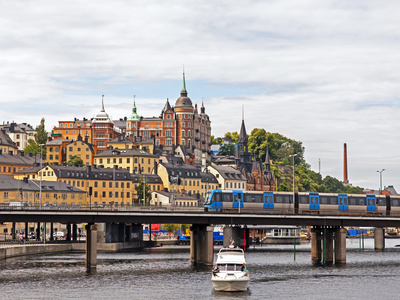 瑞典，斯德哥尔摩。不同运输方式的典型城市视图