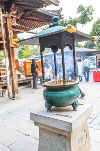 香坛在京都的金阁寺日本图片