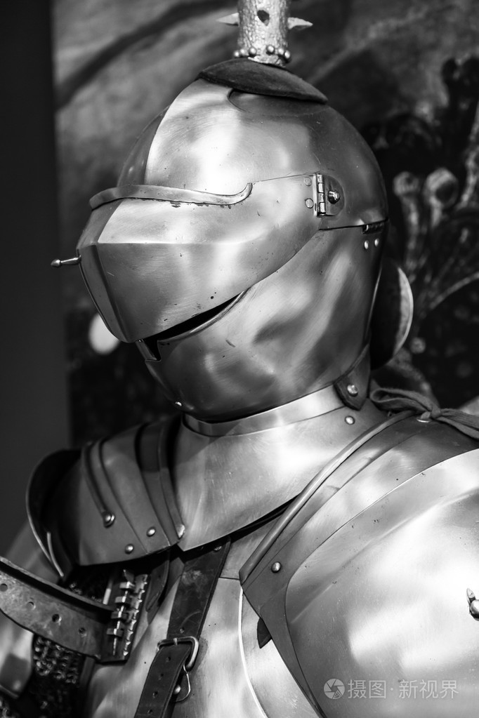 中世纪的盔甲详细信息