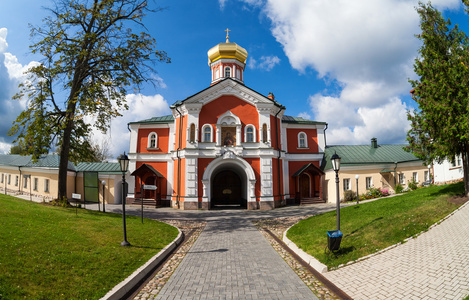 俄罗斯东正教大教堂。在瓦尔代，俄罗斯的 iversky 修道院