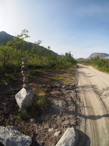 在山的路