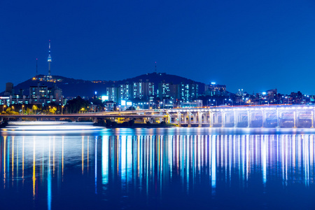 首尔市的夜晚