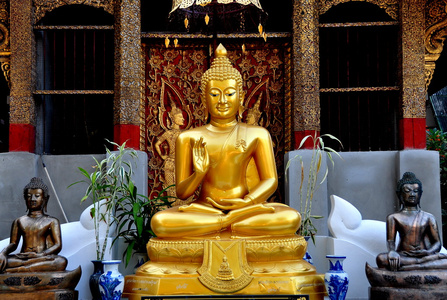 弥勒佛巨型坐像在努布拉河谷