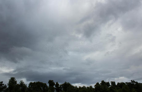 暴风雨的天空