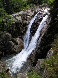 罗马尼亚雷特扎特国家公园洛莱亚瀑布