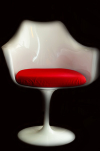 白色与红色的座椅的椅子