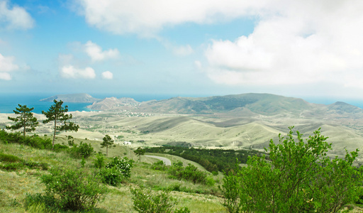 山和海的全景