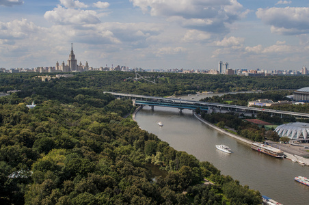 vista superior das ruas e praas de Moscou do topo de um bloco d