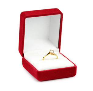 结婚典礼戒指盒图片
