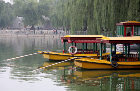 北海公园   是紫禁城在北京西北的皇家园林