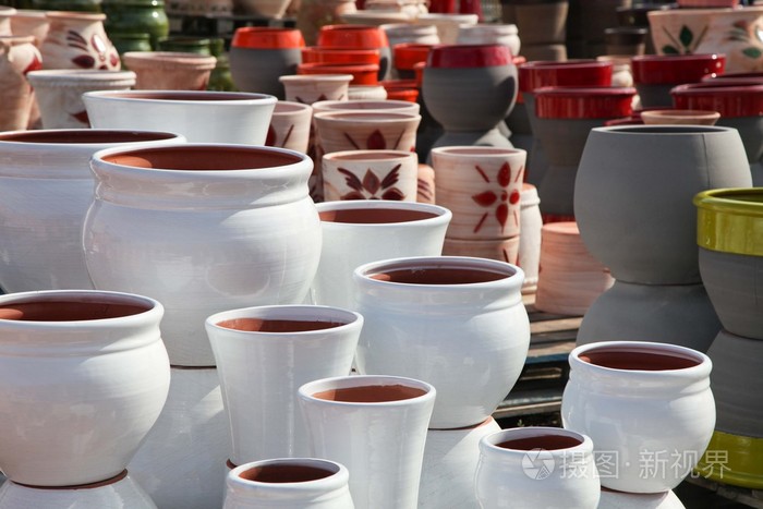 各种各样的空花盆