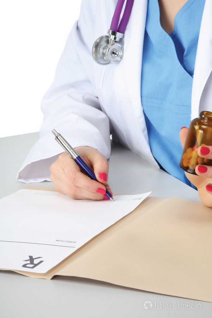 女医生手工书写